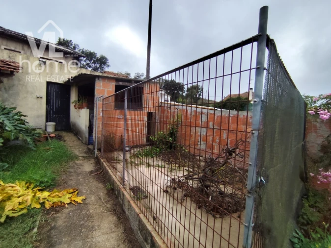 Moradia T3 para Venda em Colmeias e Memória Foto 33
