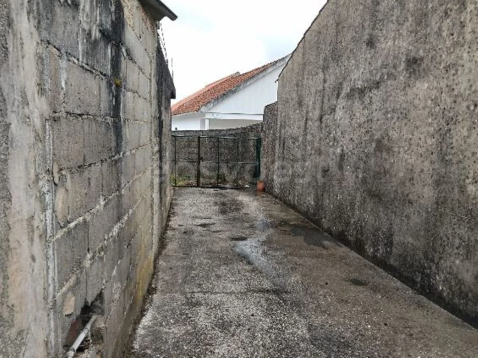 Moradia T2 para Venda em Porto de Mós - São João Baptista e São Pedro Foto 13