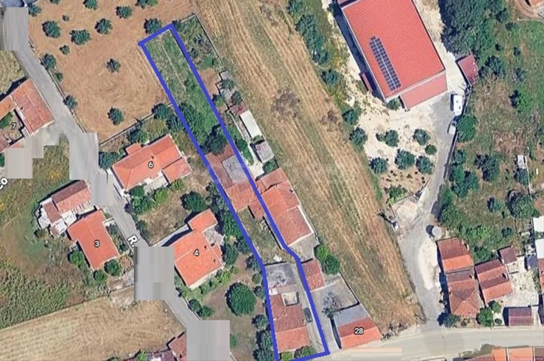 Moradia T2 para Venda em Porto de Mós - São João Baptista e São Pedro Foto 1