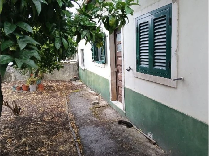 Moradia T2 para Venda em Porto de Mós - São João Baptista e São Pedro Foto 2