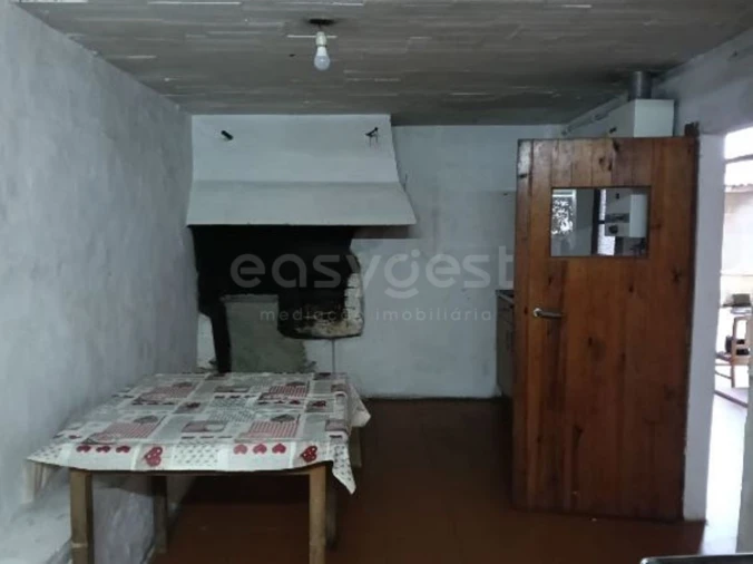 Moradia T2 para Venda em Porto de Mós - São João Baptista e São Pedro Foto 9