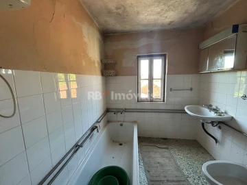 Moradia T5 para Venda em Ferreira do Zezere