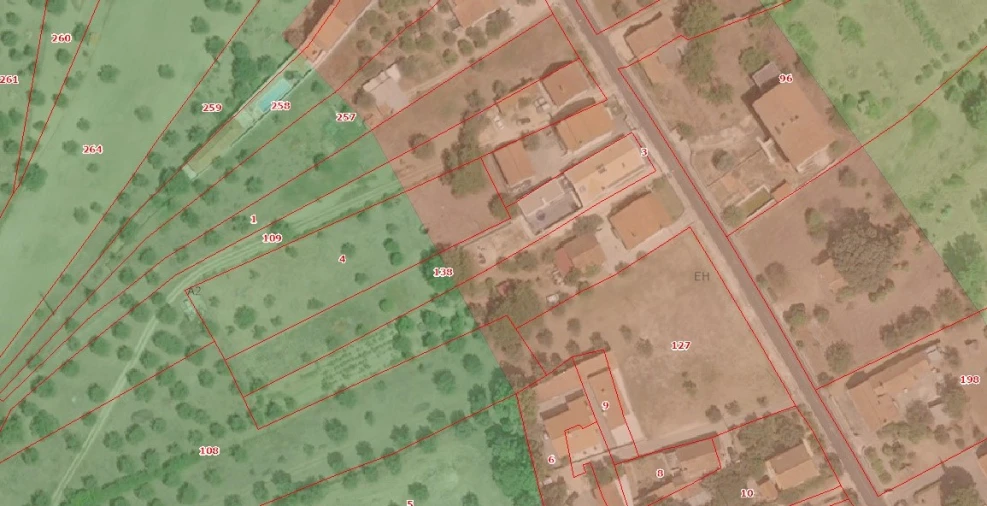 Terreno para Venda em São João Baptista e Santa Maria dos Olivais Planta 1