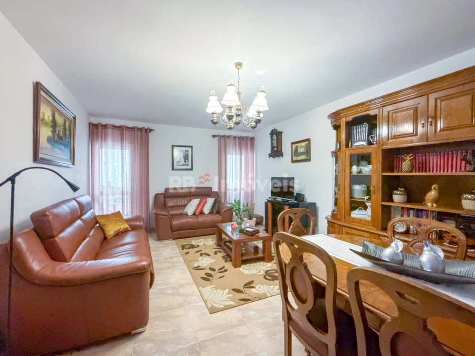 Apartamento T3 para Venda em Abrantes (São Vicente e São João) e Alferrarede Foto 1