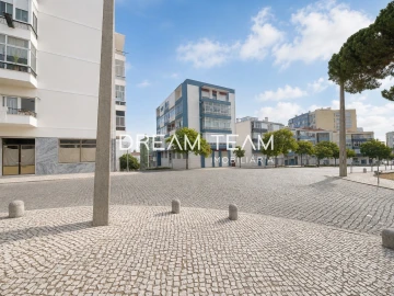 Apartamento T2 para Venda em Laranjeiro e Feijó