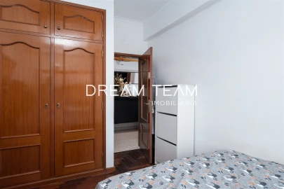 Apartamento T2 para Venda em Laranjeiro e Feijó