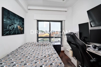 Apartamento T2 para Venda em Laranjeiro e Feijó