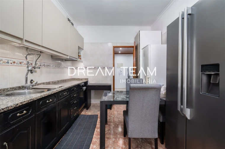 Apartamento T2 para Venda em Laranjeiro e Feijó Foto 12