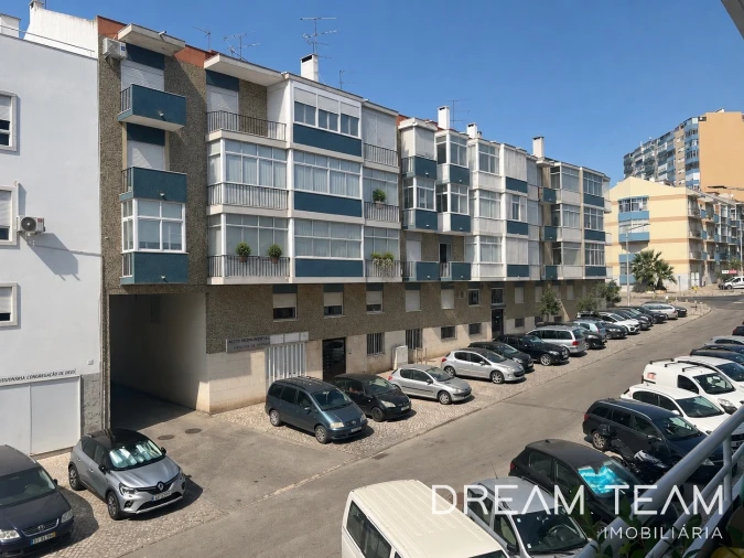 Apartamento T2 para Venda em Laranjeiro e Feijó Foto 21