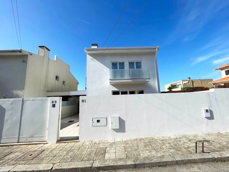 Moradia T4 para Venda em Perafita, Lavra e Santa Cruz do Bispo Foto 2