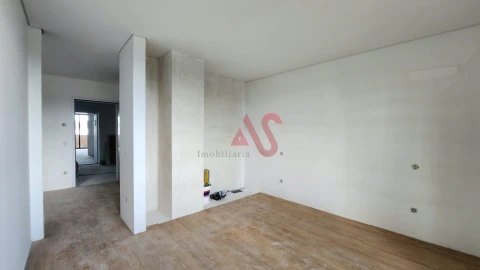 Apartamento T1 para Venda em Meixomil