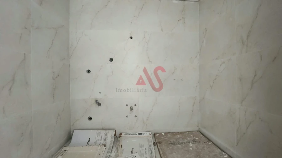 Apartamento T1 para Venda em Meixomil Foto 16