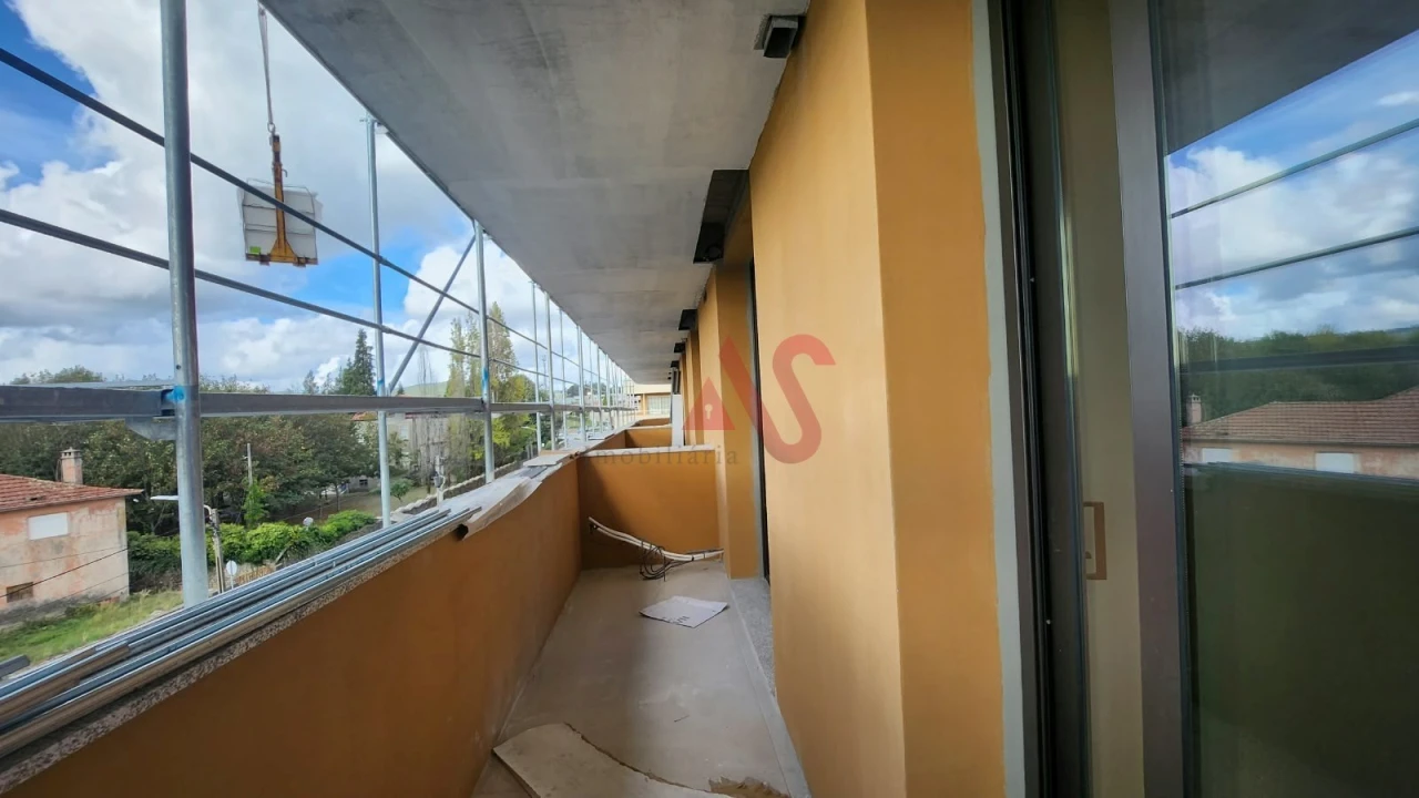 Apartamento T1 para Venda em Meixomil Foto 11