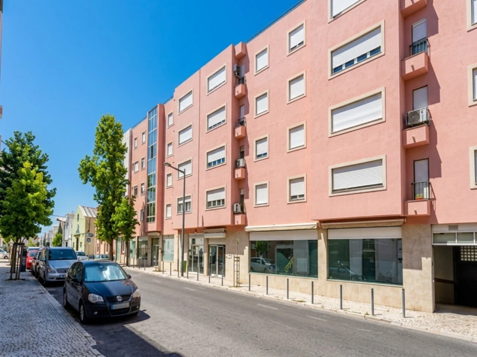 Apartamento T3 para Venda em Marvila Foto 32