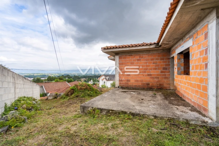 Moradia T4 para Venda em Vila Verde e Barbudo Foto 19