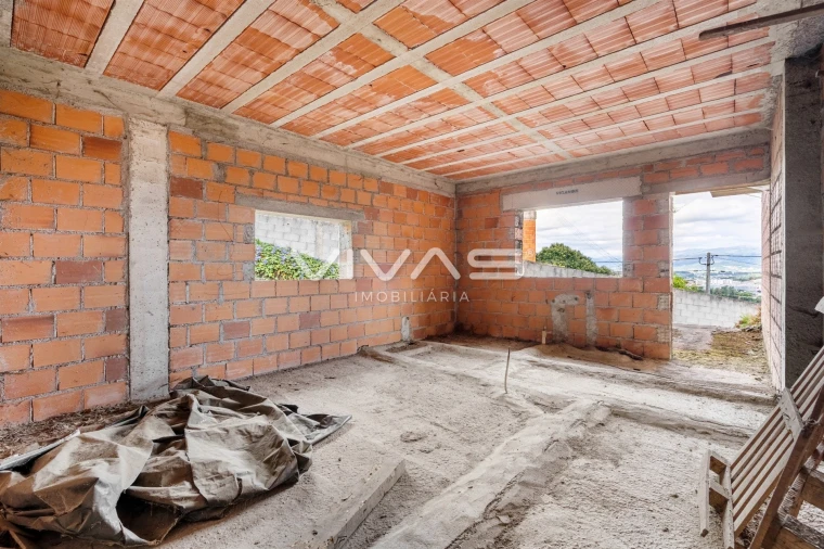 Moradia T4 para Venda em Vila Verde e Barbudo Foto 18