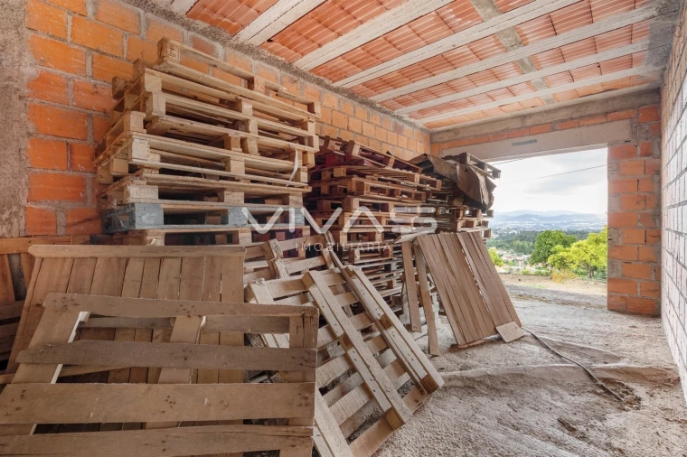 Moradia T4 para Venda em Vila Verde e Barbudo Foto 22