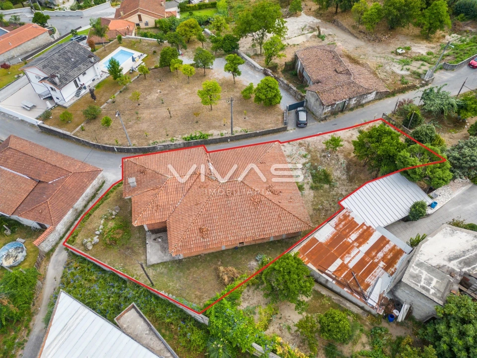 Moradia T4 para Venda em Vila Verde e Barbudo Foto 39