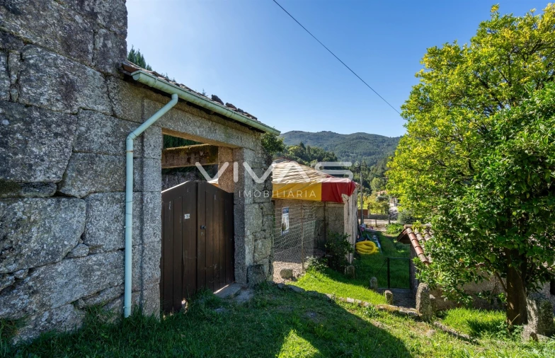 Moradia T0 para Venda em Chorense e Monte Foto 2