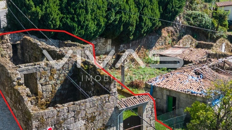 Moradia T0 para Venda em Chorense e Monte
