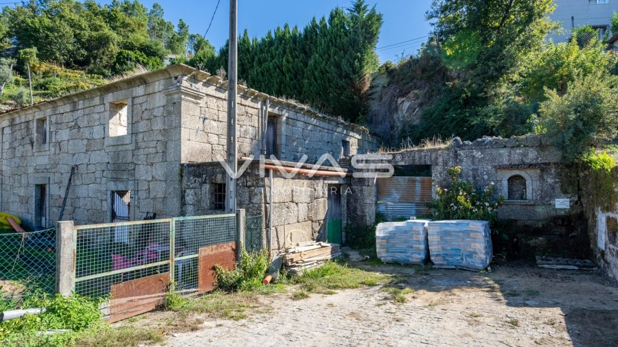 Moradia T0 para Venda em Chorense e Monte