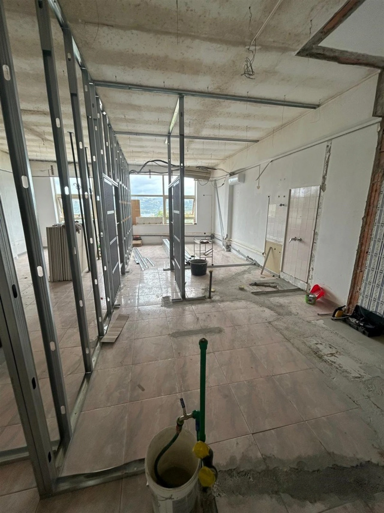 Apartamento T1 para Venda em Alpendorada, Várzea e Torrão Foto 3