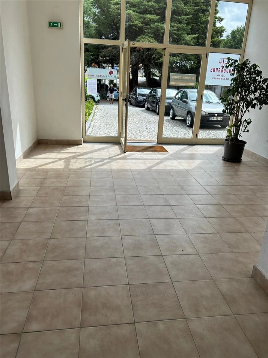 Apartamento T1 para Venda em Alpendorada, Várzea e Torrão Foto 23