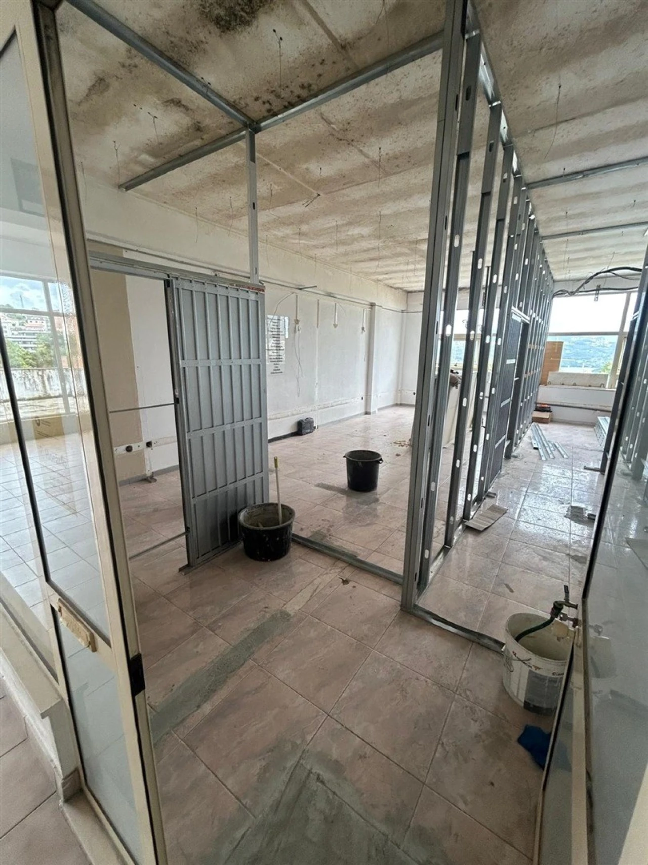 Apartamento T1 para Venda em Alpendorada, Várzea e Torrão Foto 18