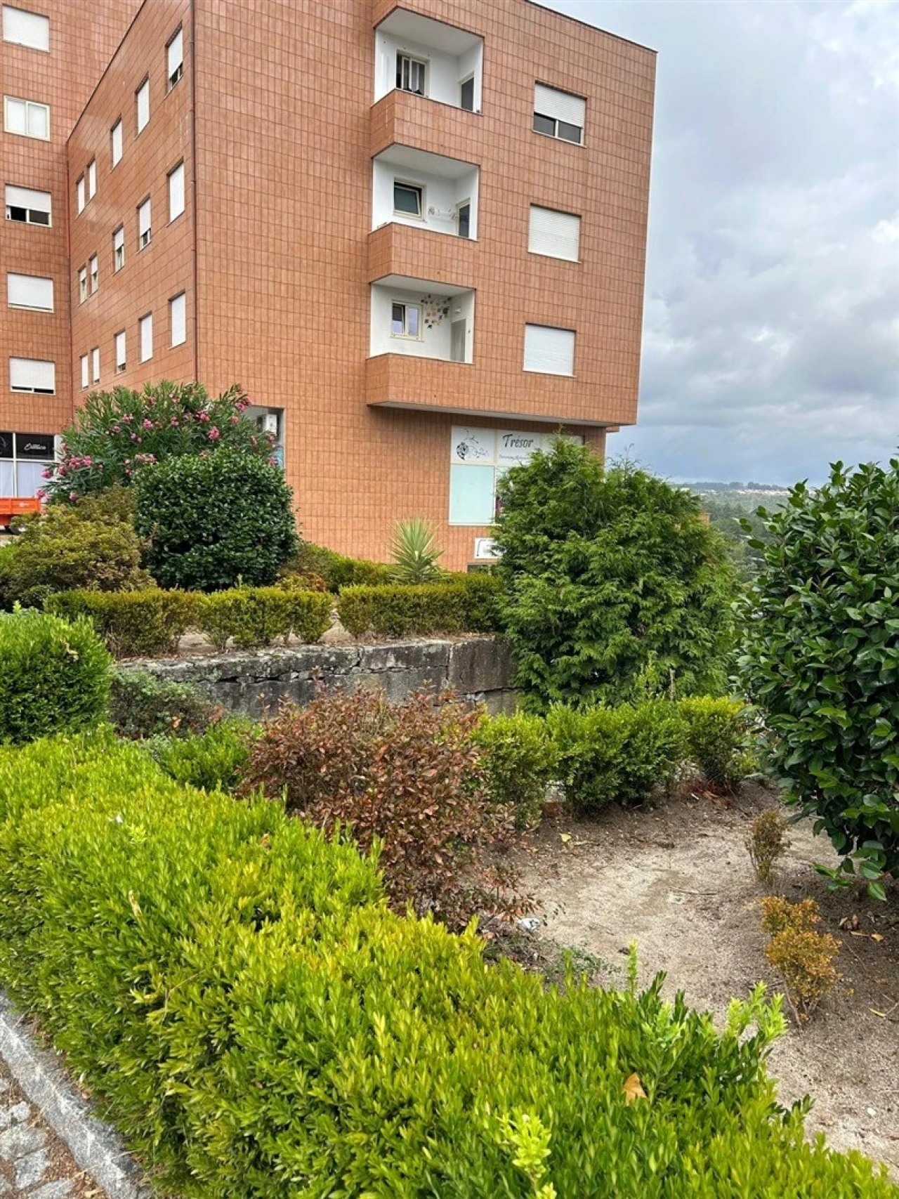 Apartamento T1 para Venda em Alpendorada, Várzea e Torrão Foto 25