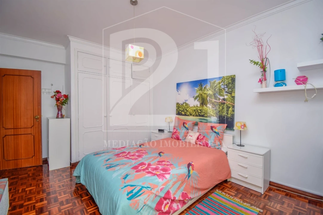 Apartamento T2 para Venda em Cacém e São Marcos Foto 13