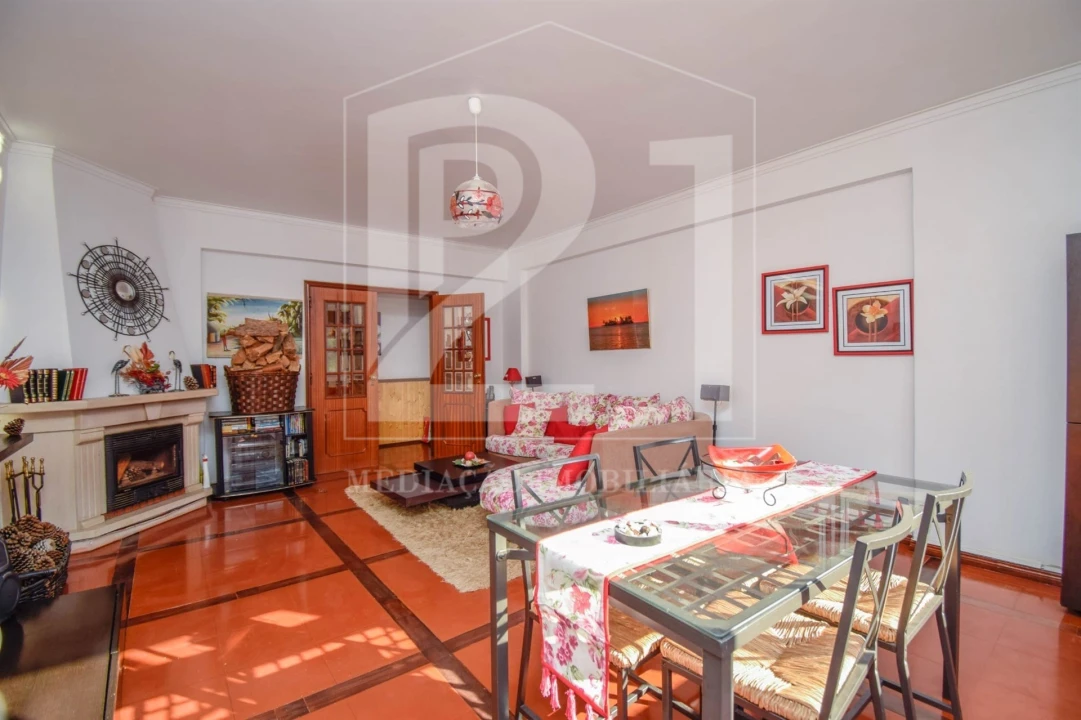 Apartamento T2 para Venda em Cacém e São Marcos Foto 6