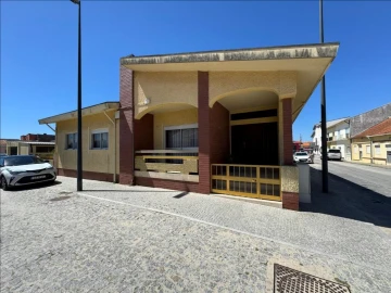 Moradia T3 para Venda em Silvalde