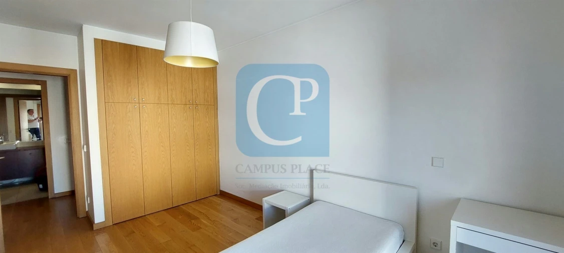 Apartamento T2 para Arrendamento em Paranhos Foto 2