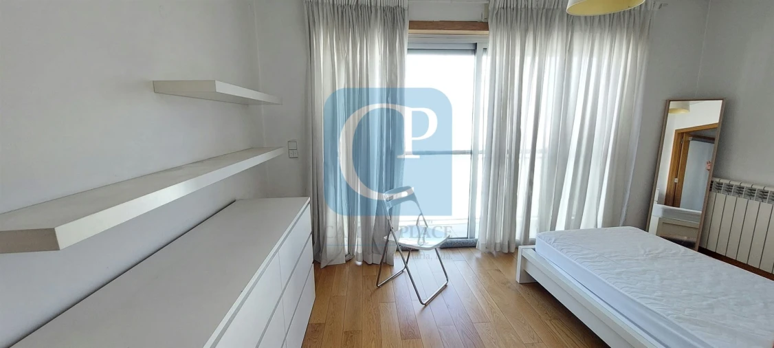 Apartamento T2 para Arrendamento em Paranhos Foto 8