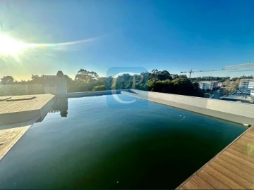 Apartamento T4 para Arrendamento em Moreira