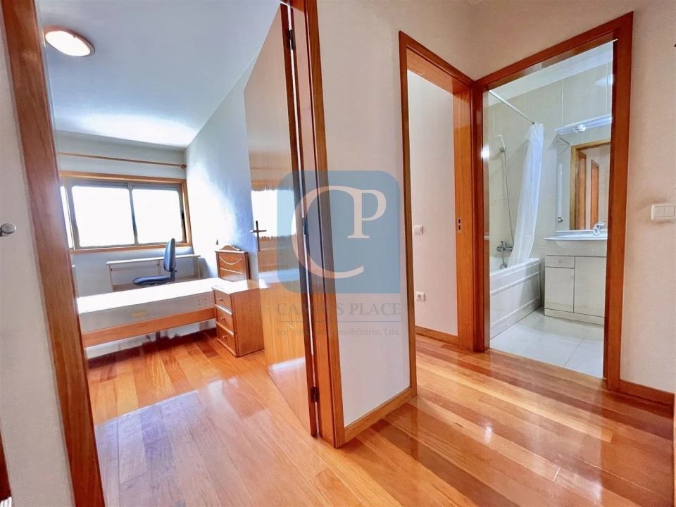 Apartamento T3 para Arrendamento em São Mamede de Infesta e Senhora da Hora Foto 11