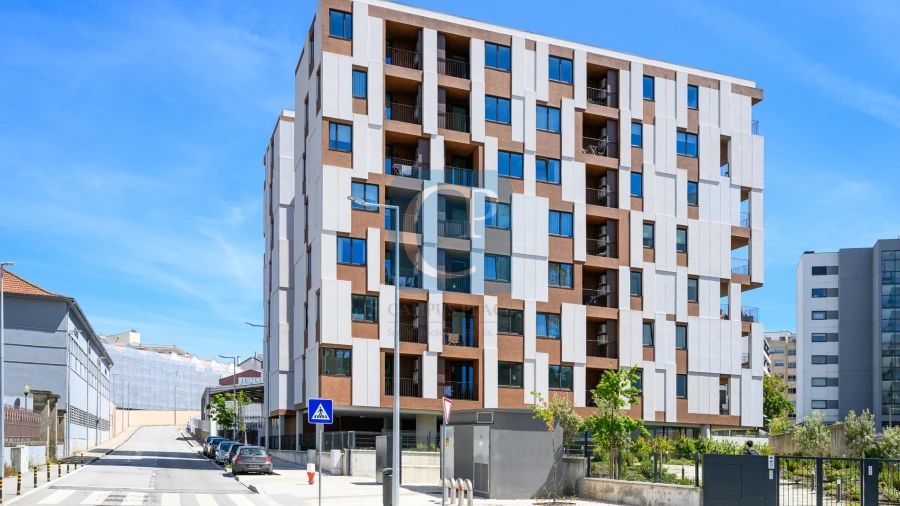 Apartamento T1 para Arrendamento em Paranhos