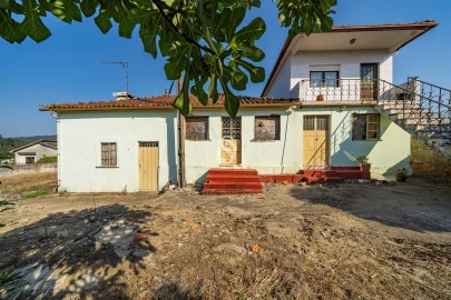 Moradia T3 para Venda em Lama