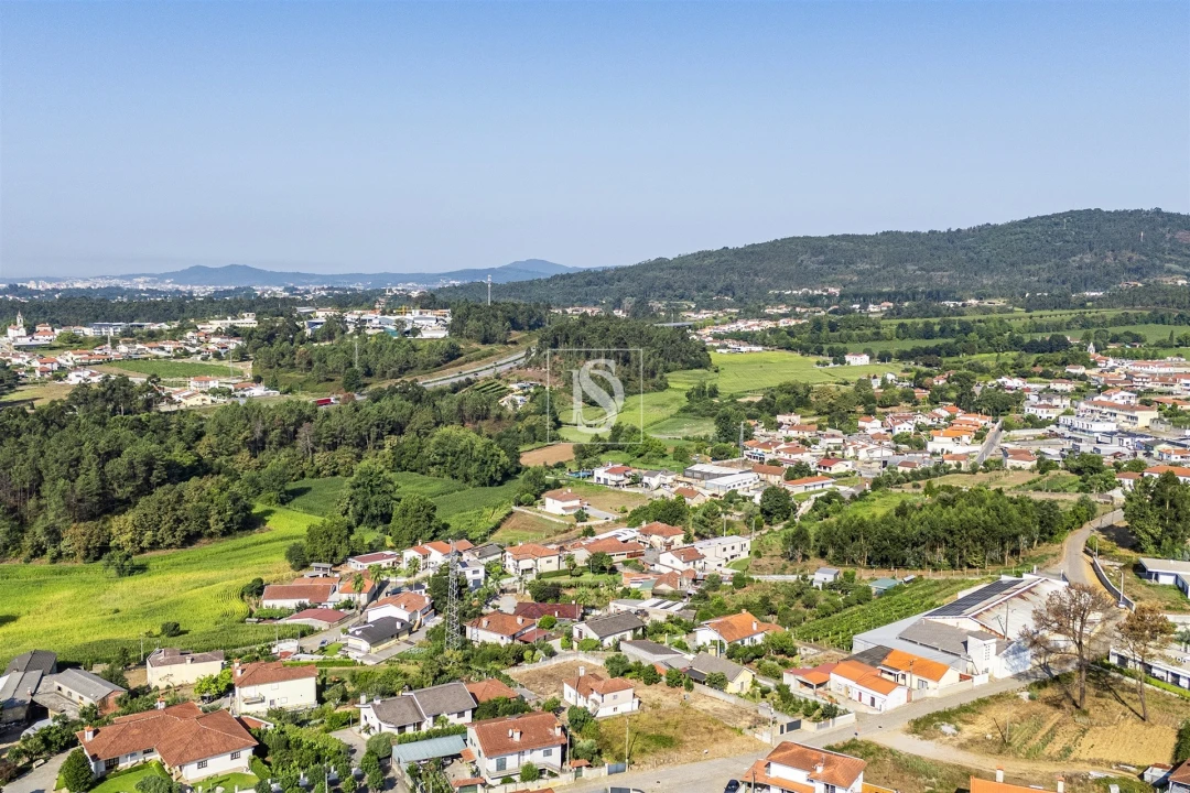 Moradia T3 para Venda em Lama Foto 35