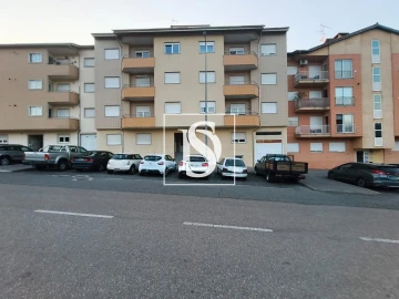 Apartamento T3 para Venda em Samil