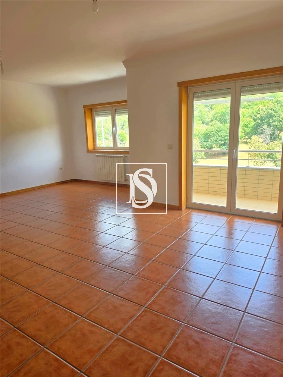 Apartamento T3 para Venda em Samil Foto 5