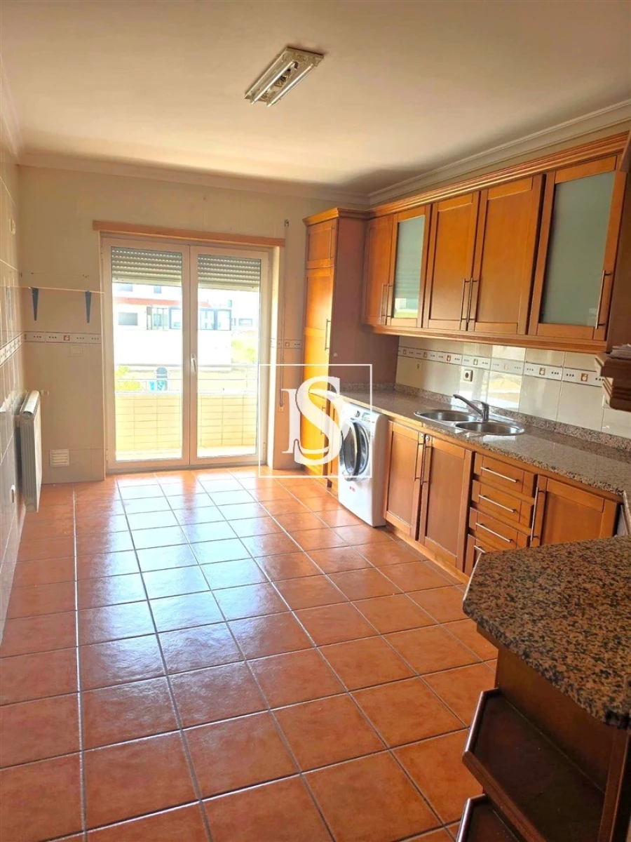 Apartamento T3 para Venda em Samil Foto 6
