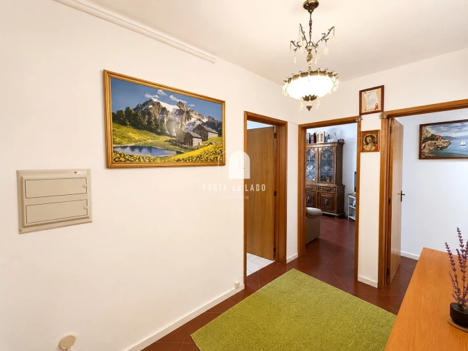 Apartamento T2 para Venda em Vilar de Andorinho Foto 2