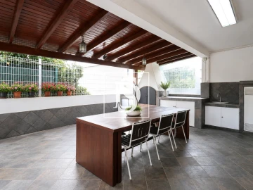 Moradia T5 para Venda em Portimão