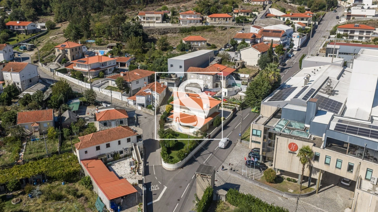 Moradia T4 para Venda em Moreira de Conegos Foto 35