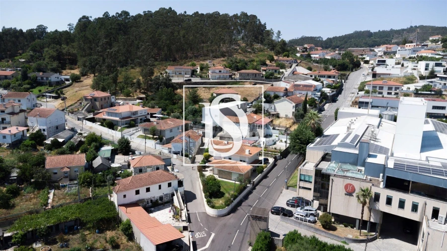 Moradia T4 para Venda em Moreira de Conegos Foto 3