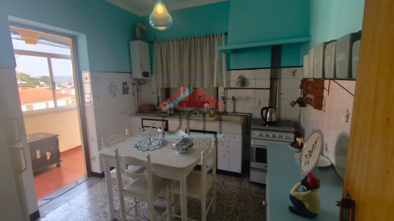 Moradia T5 para Venda em Vila Praia de Ancora Foto 9