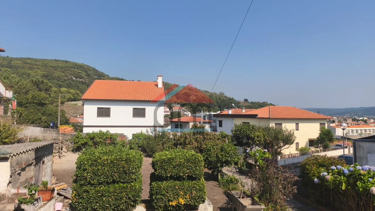 Moradia T5 para Venda em Vila Praia de Ancora Foto 27