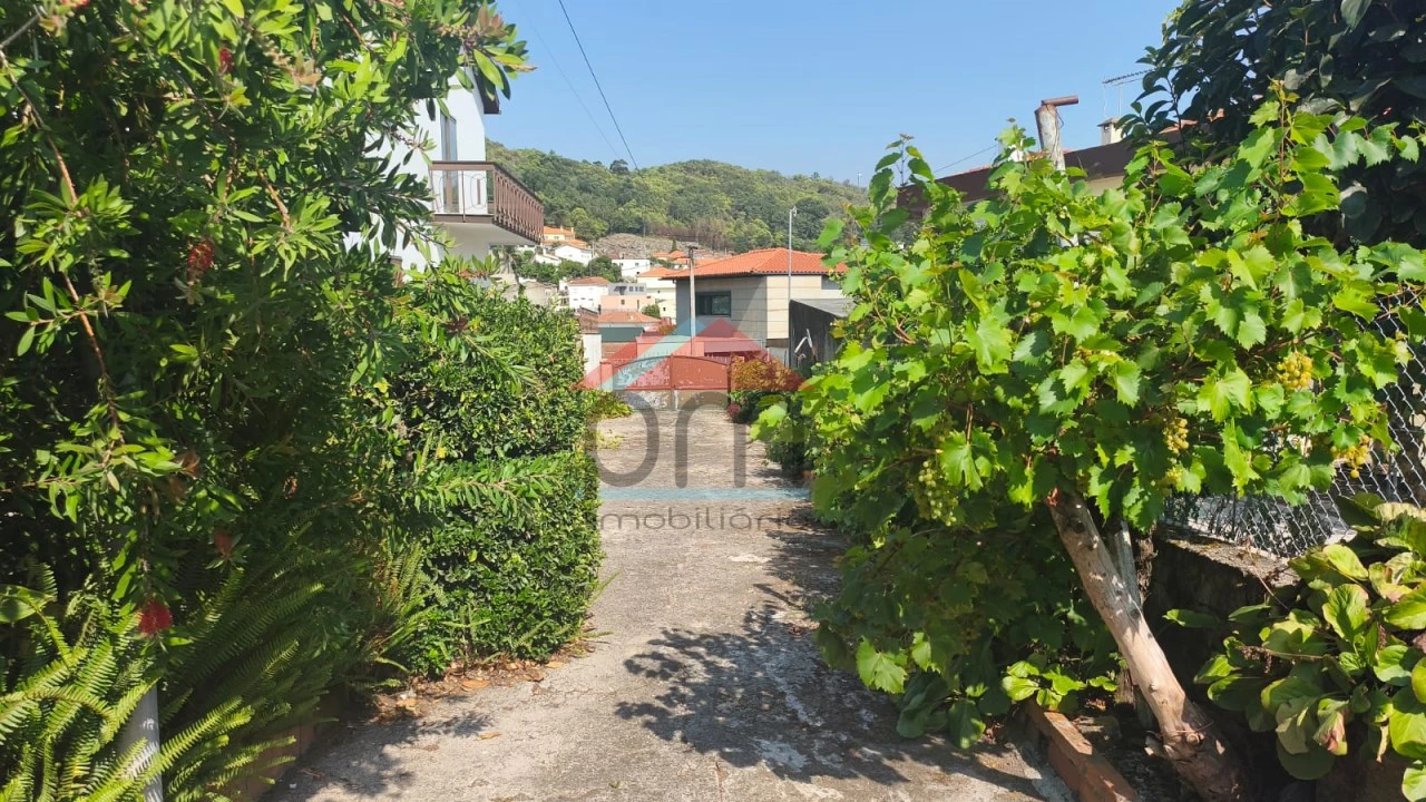 Moradia T5 para Venda em Vila Praia de Ancora Foto 28