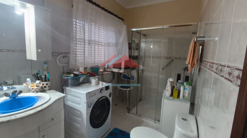 Moradia T5 para Venda em Vila Praia de Ancora